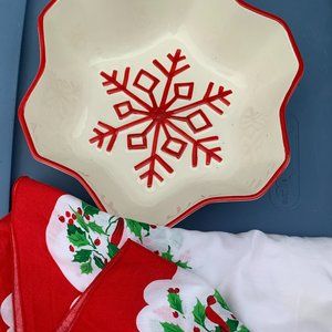 Snowflake Bowl + Table Cloth Christmas Holly Berry Holiday Decor